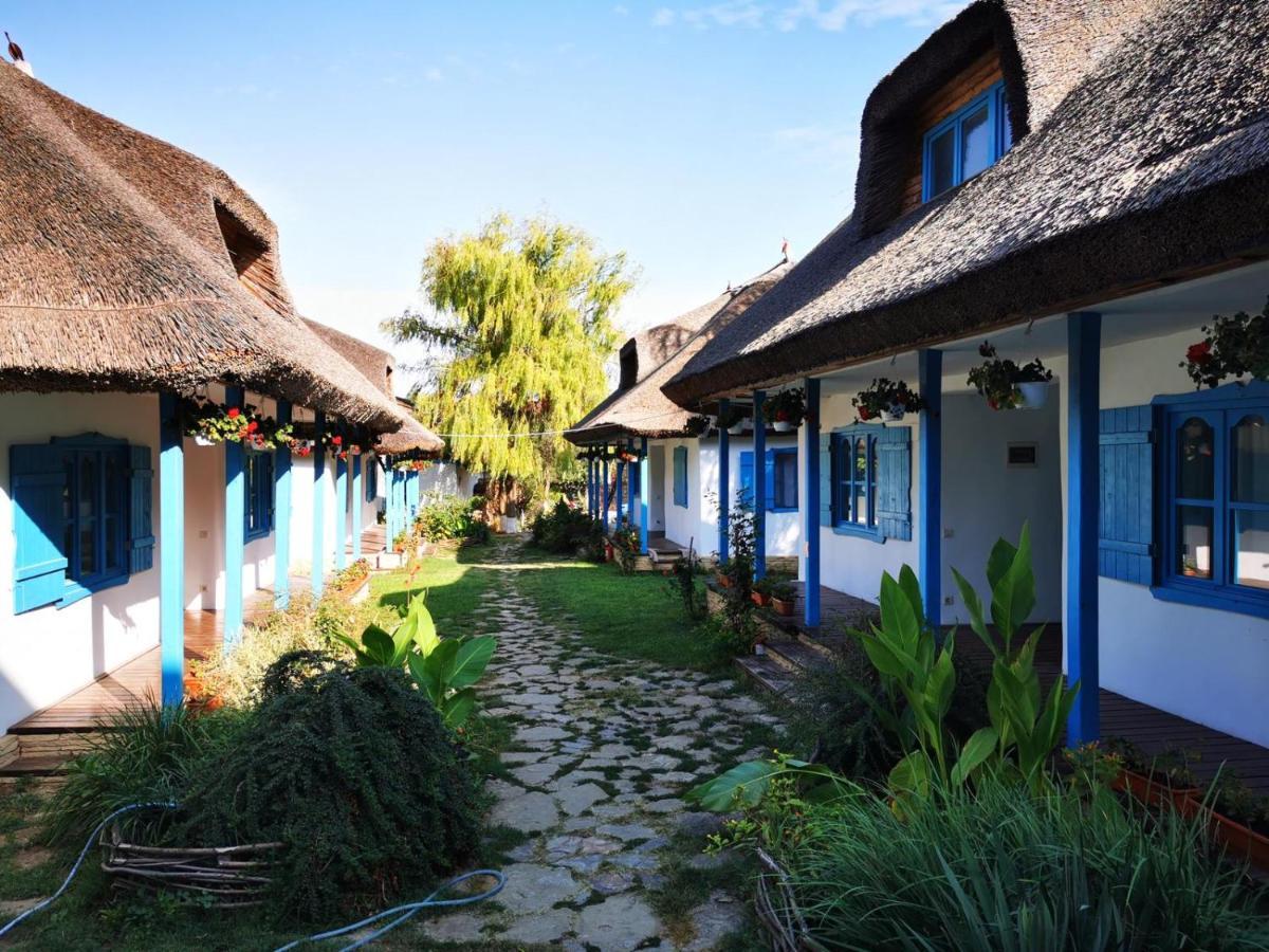 5 Chirpici - Small Traditional Resort Муригьол Екстериор снимка