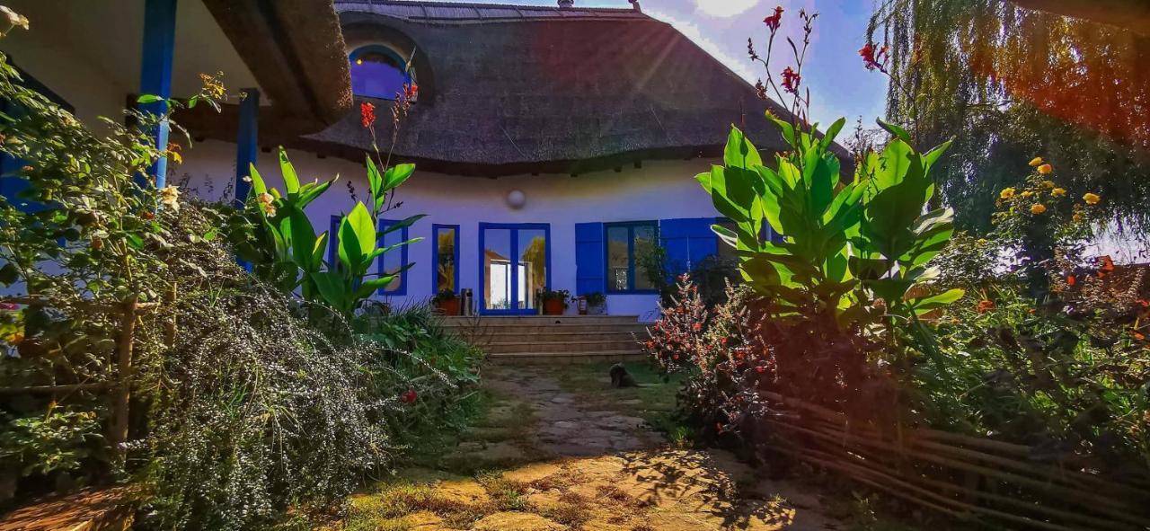 5 Chirpici - Small Traditional Resort Муригьол Екстериор снимка