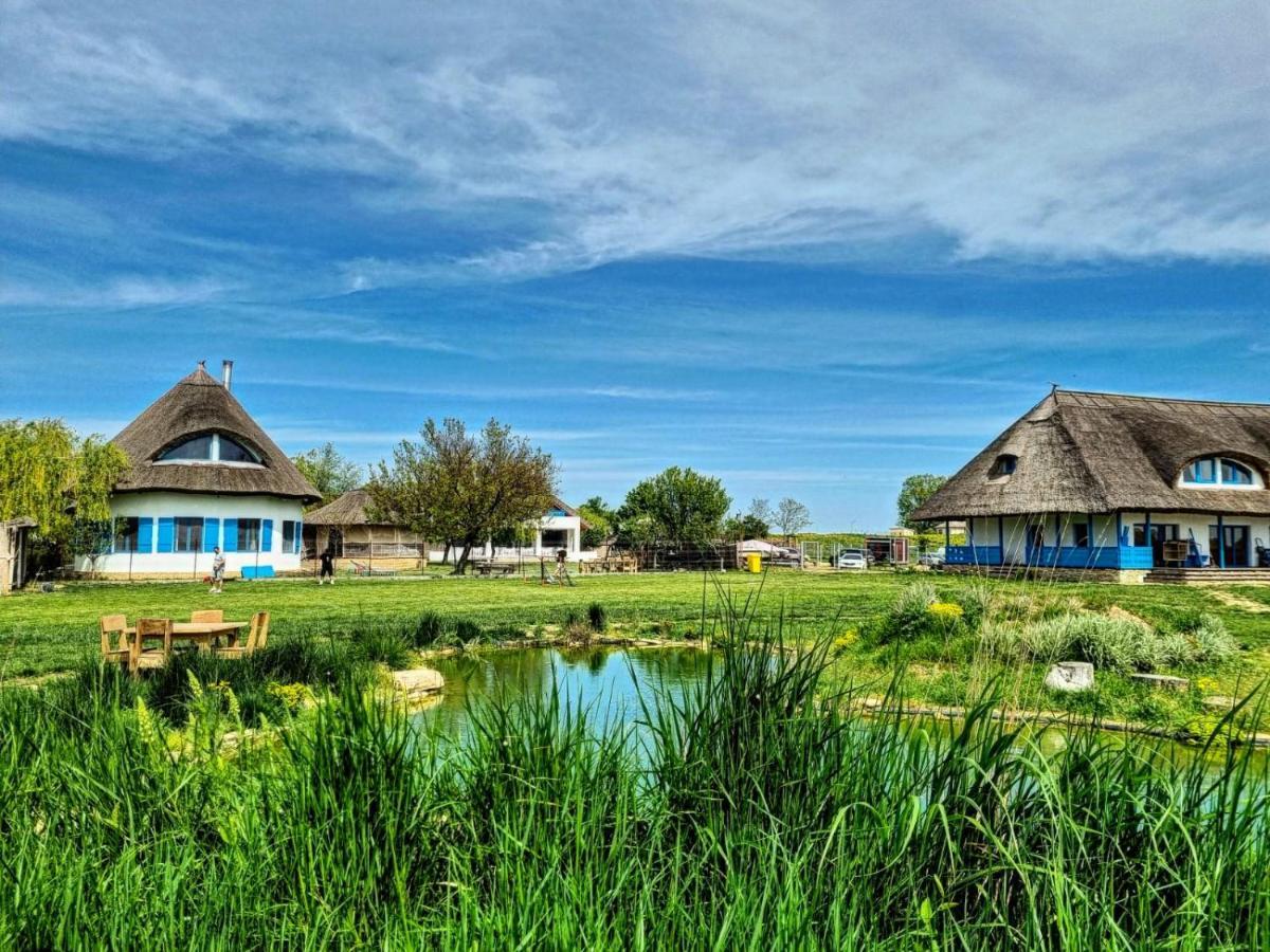 5 Chirpici - Small Traditional Resort Муригьол Екстериор снимка