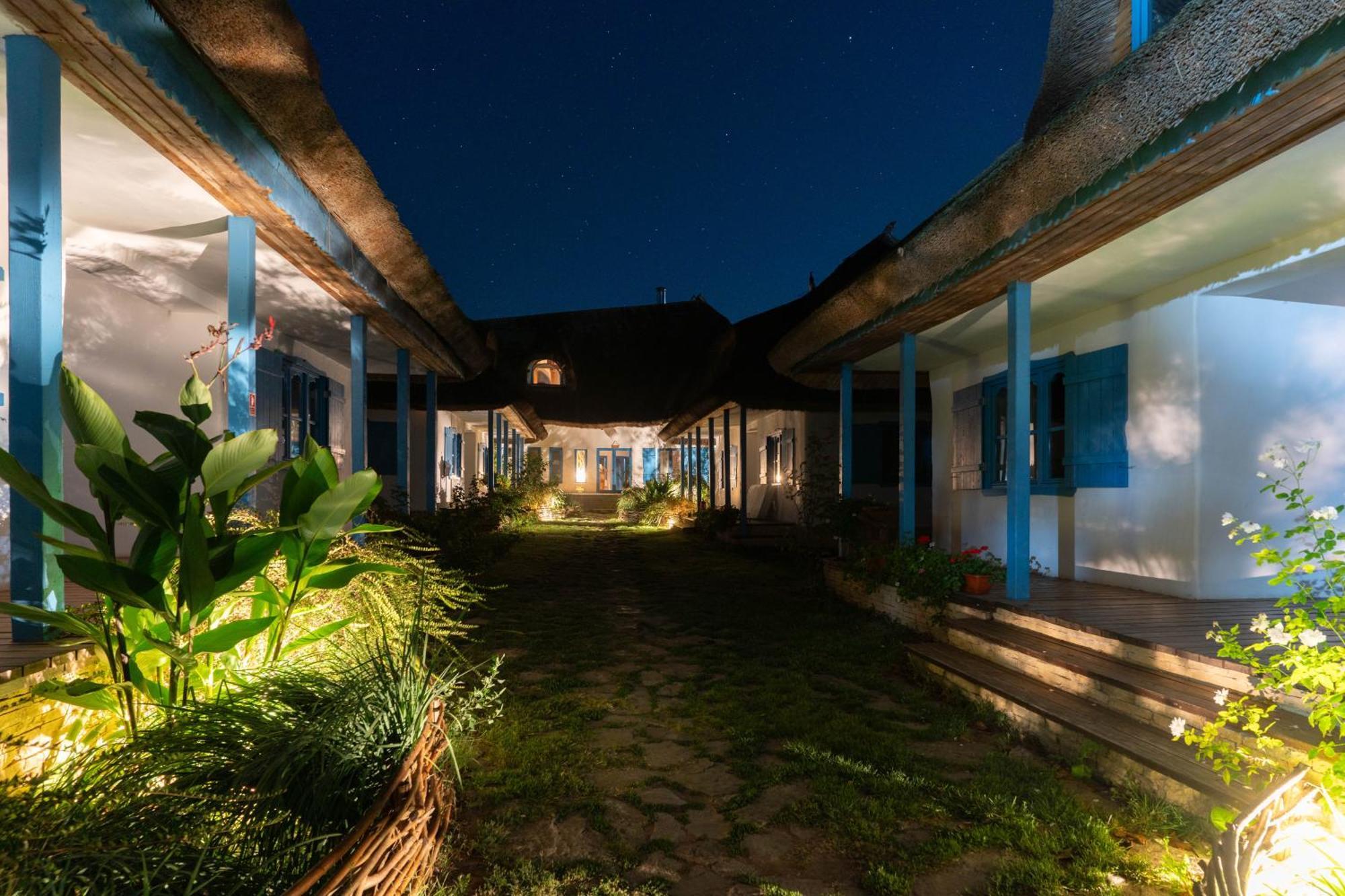 5 Chirpici - Small Traditional Resort Муригьол Екстериор снимка